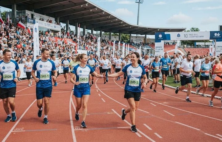PKO Bieg Charytatywny 12 września: o której start, ile kosztuje i jak działa bieg wirtualny?