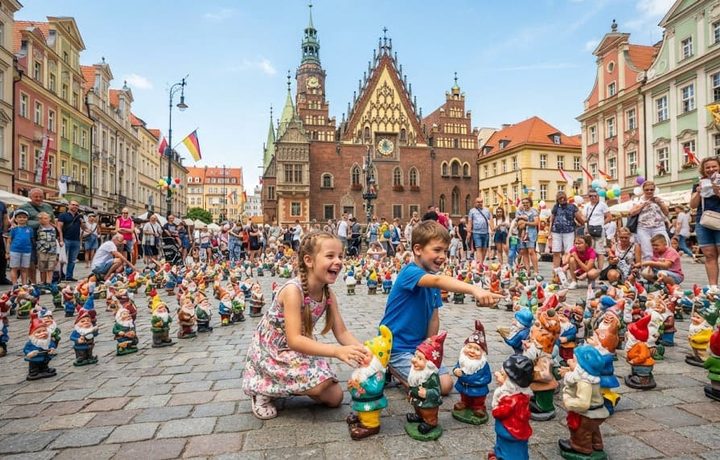 Wrocławski Festiwal Krasnoludków 2026: program i parada. O której warto być na Rynku i co czeka na miejscu?