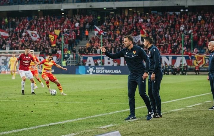 Wisła Kraków – Jagiellonia: Siemieniec przed meczem, sytuacja kadrowa i stawka spotkania
